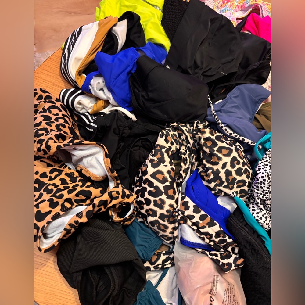 HUGE SWIMWEAR LOT (35+ pieces!)